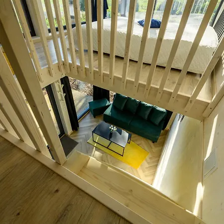 Estberghouse Klaasmaja * Rapina